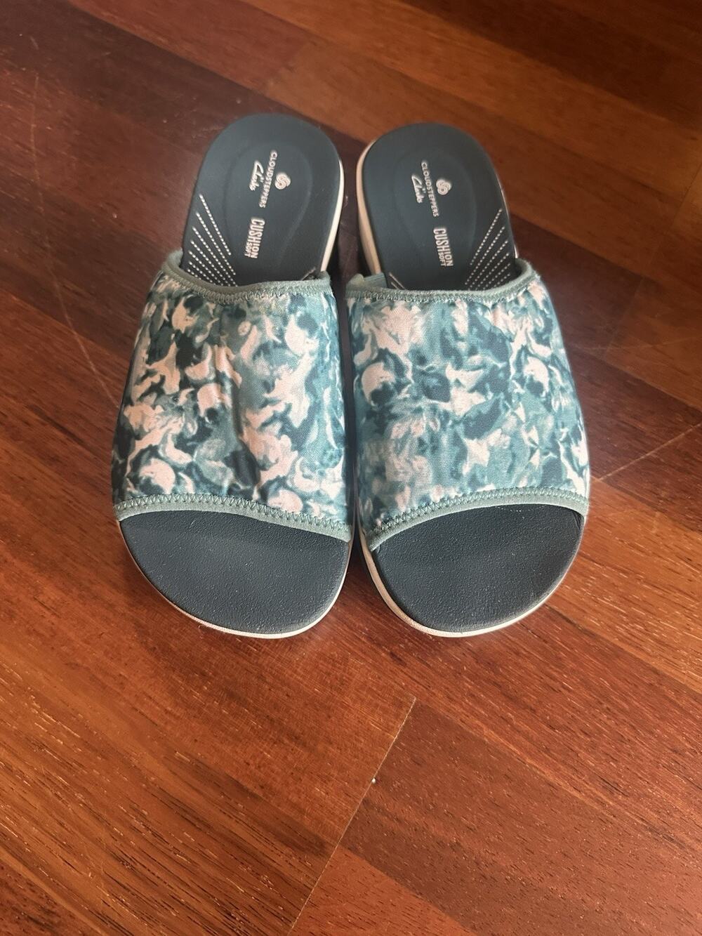 Clarks Cloudsteppers Arla Glade Blue Floral Wedge Slide Sandals Size 6M Comfort